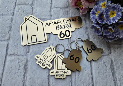 Model zlatni dvostrani privesci za apartman