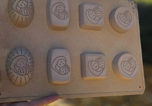 Alat za vakumiranje kalupa za sapune, Izida