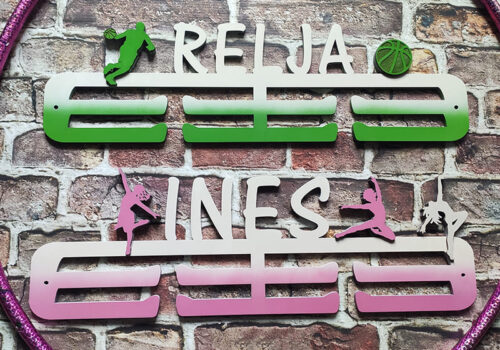 Drveni stalci za medalje u boji po izboru