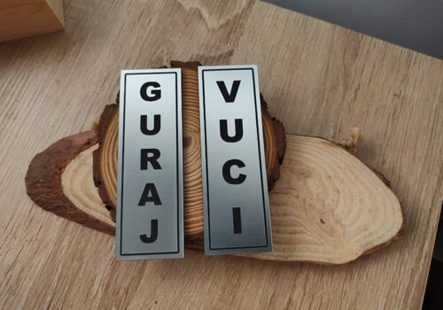 Model pločica za vrata Vuci-Guraj