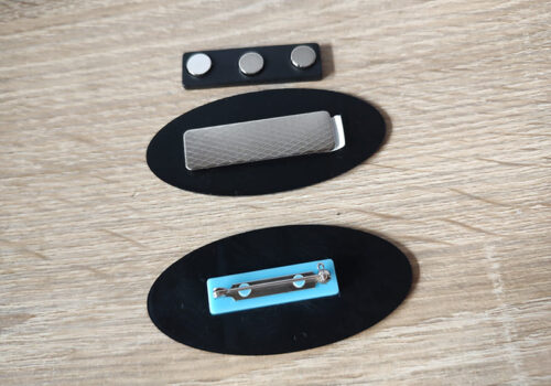 Trostruka magnetna kopča i kopča sa iglom