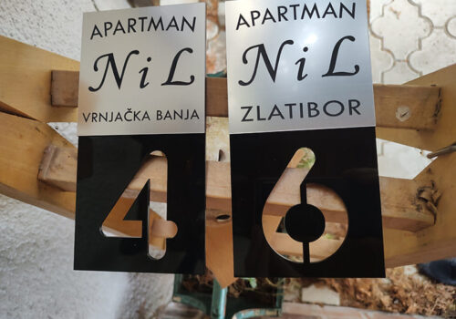 Model pločica mix graverska plastika i klirit za apartman