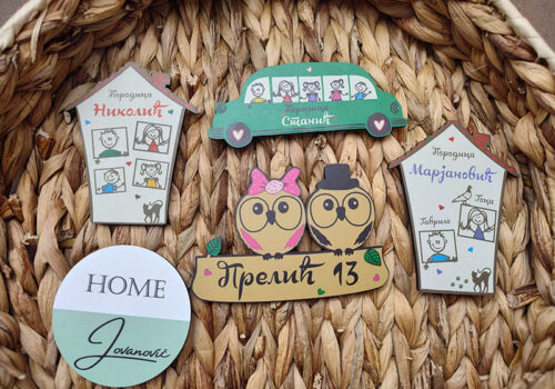 Pločice za vrata u boji