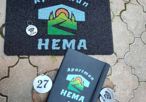 Pvc otirač, knjiga utisaka i privesci