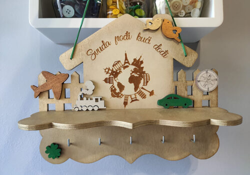 Stalak za ključeve sa policom