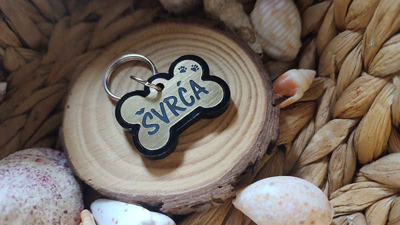 Zlatna koska privezak za psa